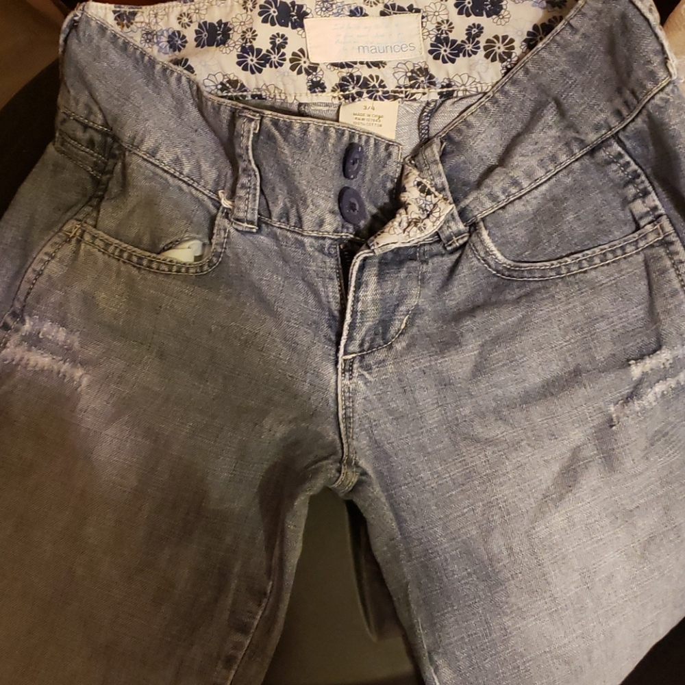 Jeans - Picture 2 of 3